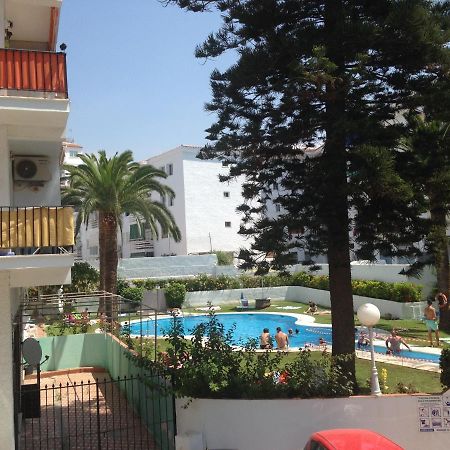 Chez Alison! Central Nerja Apt Exterior foto